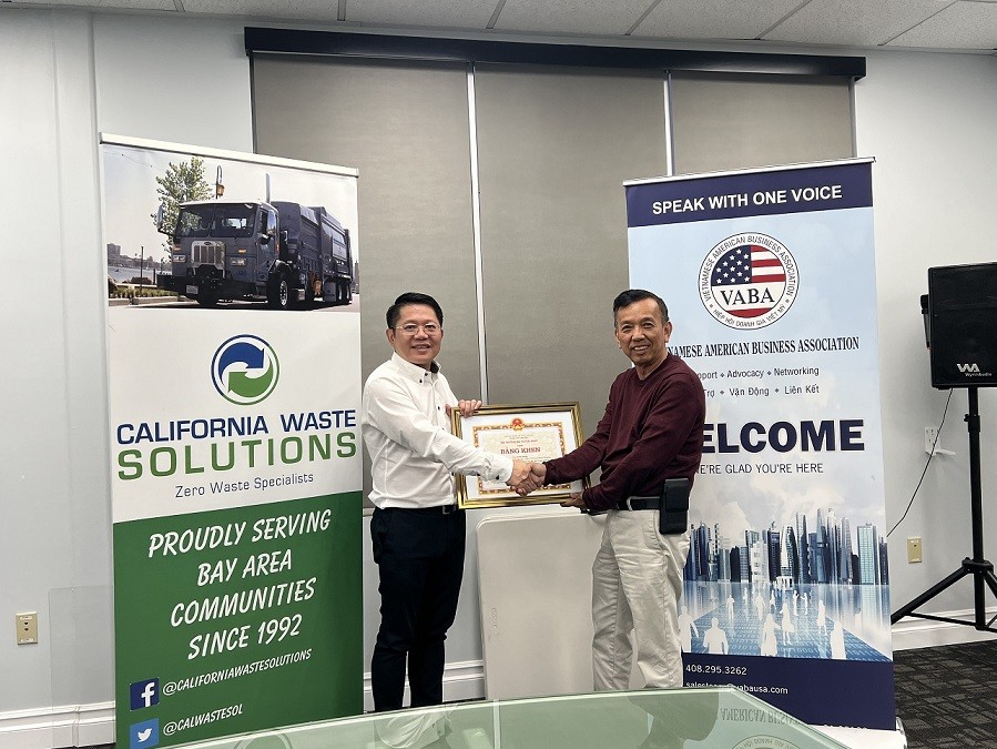 Đoàn công tác của Ủy ban Nhà nước về người Việt Nam ở nước ngoài tại Hoa Kỳ Đoàn công tác của Ủy ban Nhà nước về người Việt Nam ở nước ngoài tại Hoa Kỳ