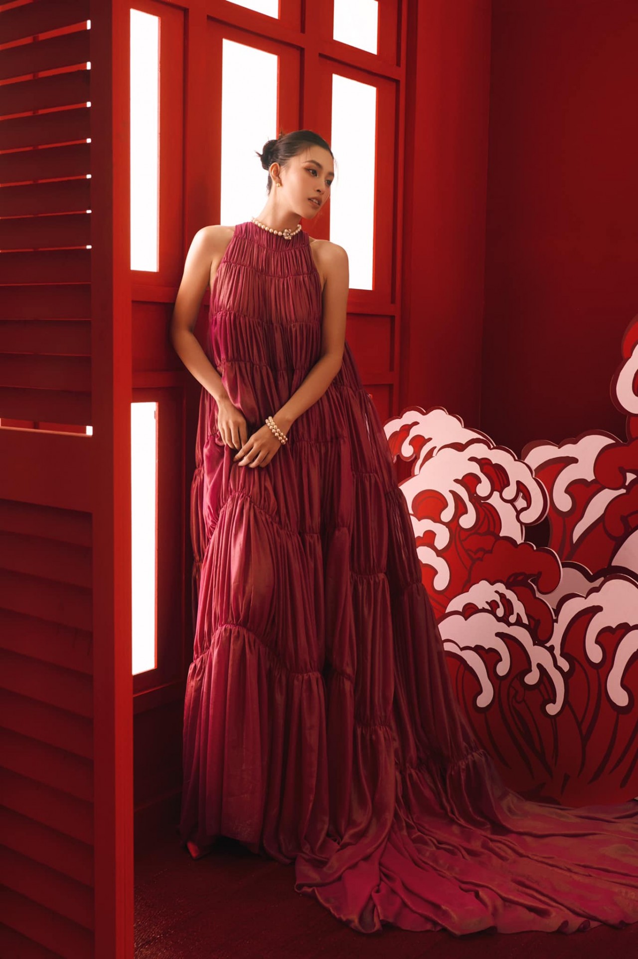 Hoa hậu Tiểu Vy đẹp xuất sắc trong bộ ảnh mới