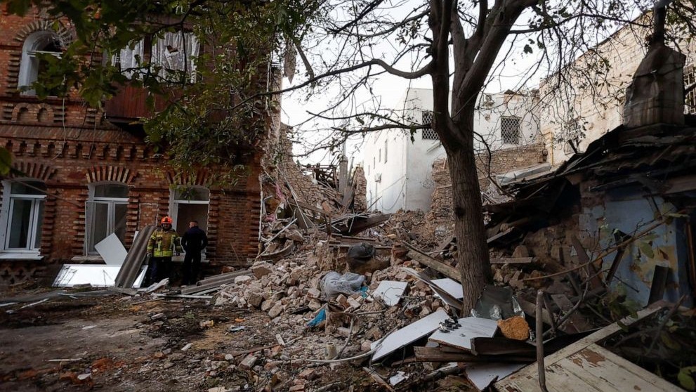 Kiev lại hứng chịu loạt không kích mới, Nga tuyên bố tấn công cơ sở hạ tầng năng lượng Ukraine