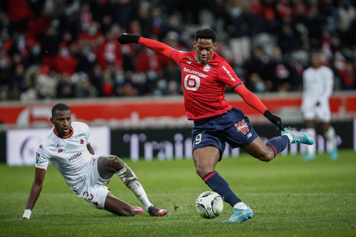 Chuyển nhượng cầu thủ ngày 19/10: Real Madrid dừng quan tâm Kylian Mbappe; Diogo Dalot chờ gia hạn MU; Chelsea tuyển chân sút chất lượng Chuyển nhượng cầu thủ ngày 19/10: Real Madrid dừng quan tâm Kylian Mbappe; Diogo Dalot chờ gia hạn MU; Chelsea tuyển chân sút chất lượng