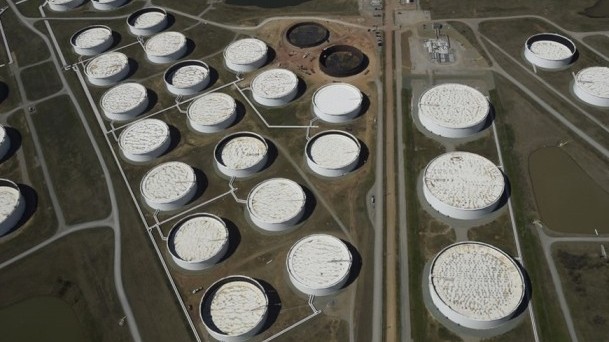 Giá xăng dầu hôm nay 19/10: Tiếp tục biến động, dầu thô đảo chiều tăng mạnh