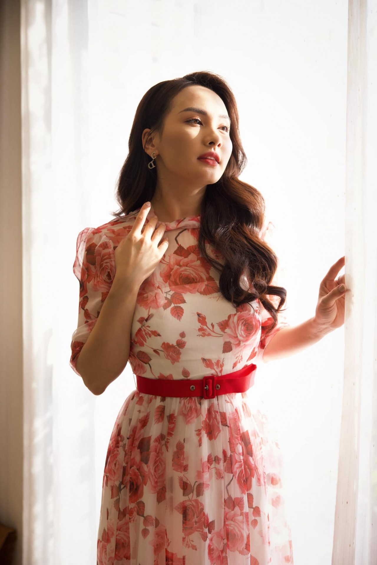 Sao Việt: Hoa hậu Mai Phương Thúy khoe đường cong quyến rũ