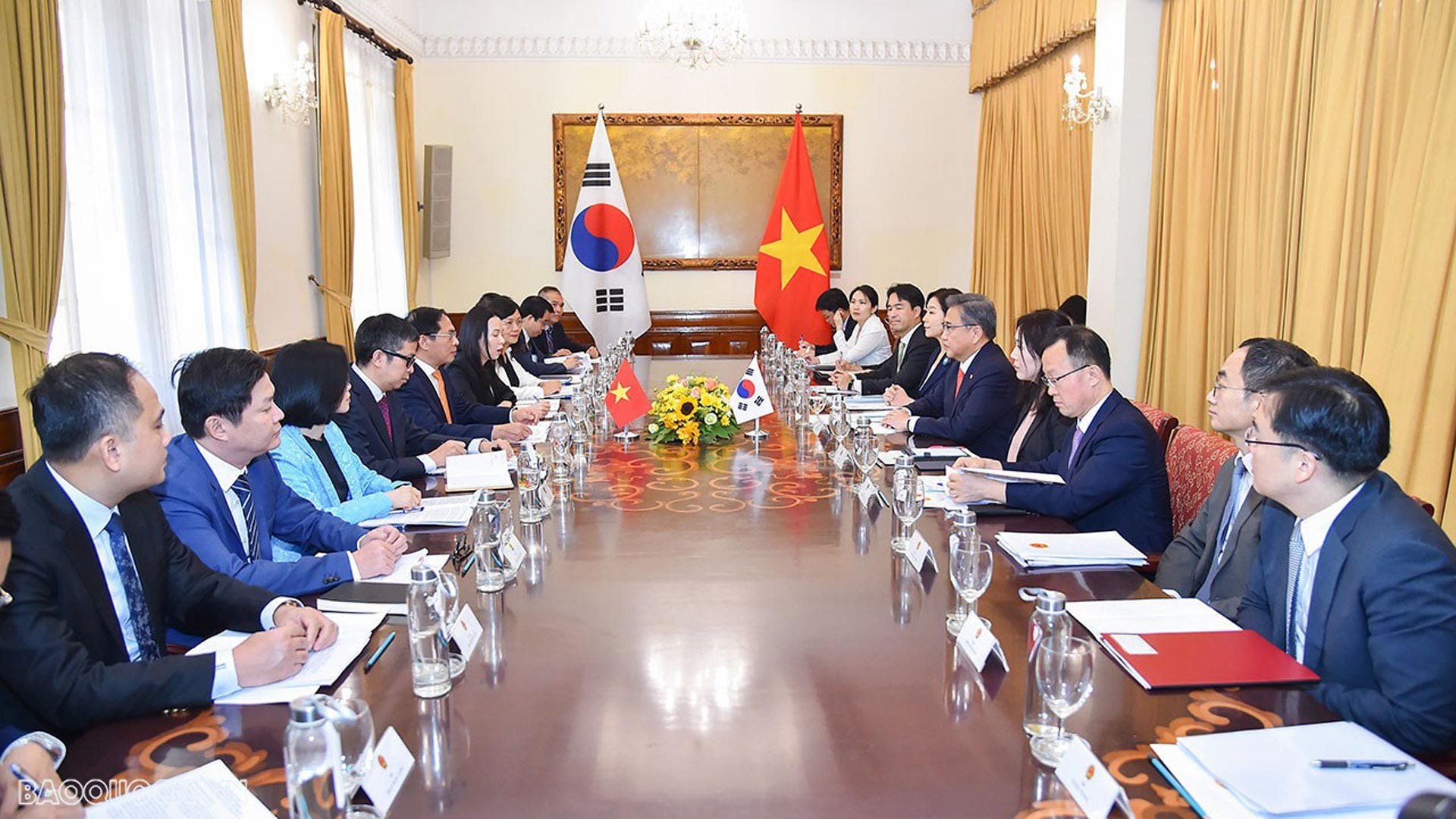 Bộ trưởng Ngoại giao Hàn Quốc thăm Việt Nam: Sự lựa chọn đặc biệt, góp phần định hướng nâng cấp quan hệ Việt-Hàn