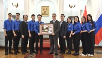 Đại sứ Đặng Minh Khôi gặp mặt thân mật đại diện thanh niên tại Liên bang Nga