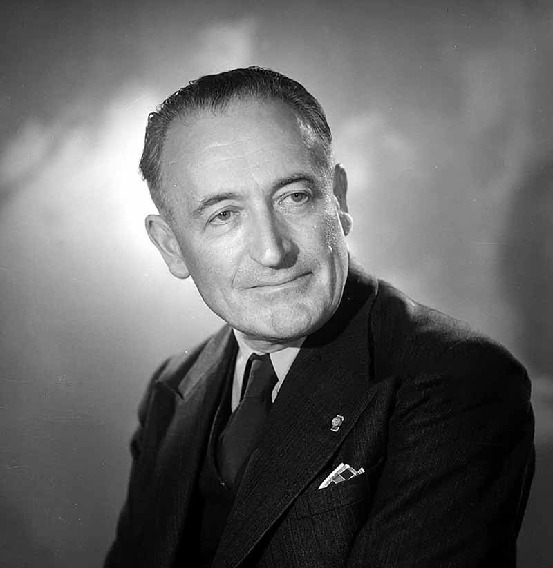 Nhà văn Romains Jules. Nhà văn Romains Jules.