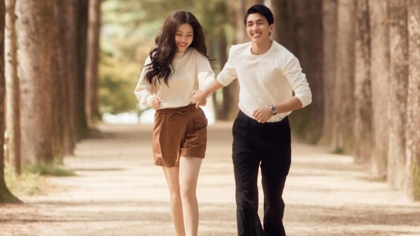 Cặp đôi Bình An - Phương Nga tung bộ ảnh đầy màu sắc trước giờ G