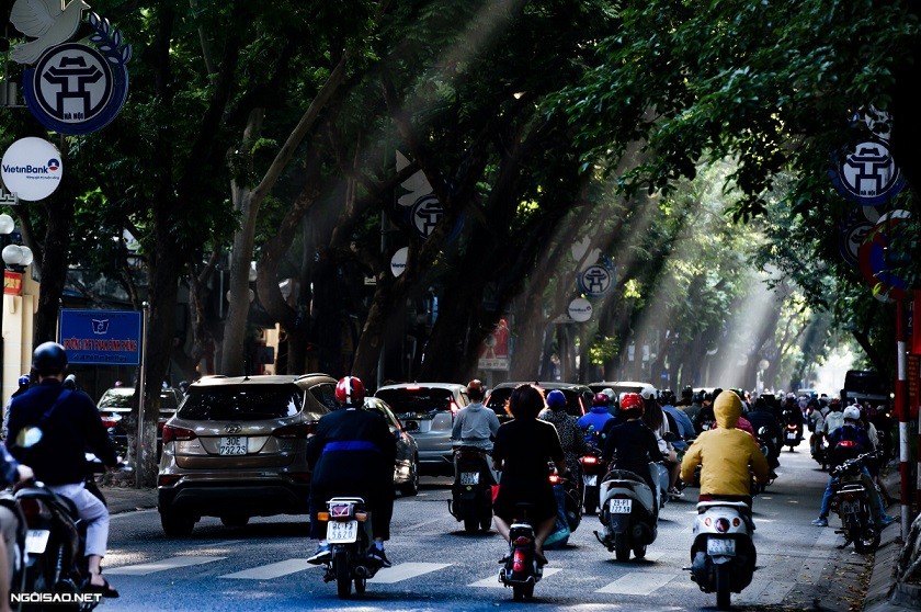 Dự báo thời tiết đêm nay và ngày mai (21-22/10): Hà Nội trưa chiều trời nắng; miền núi Bắc Bộ đêm rét; Trung Bộ mưa lớn; áp thấp nhiệt đới gần Biển Đô Dự báo thời tiết đêm nay và ngày mai (21-22/10): Hà Nội trưa chiều trời nắng; miền núi Bắc Bộ đêm rét; Trung Bộ mưa lớn; áp thấp nhiệt đới gần Biển Đô