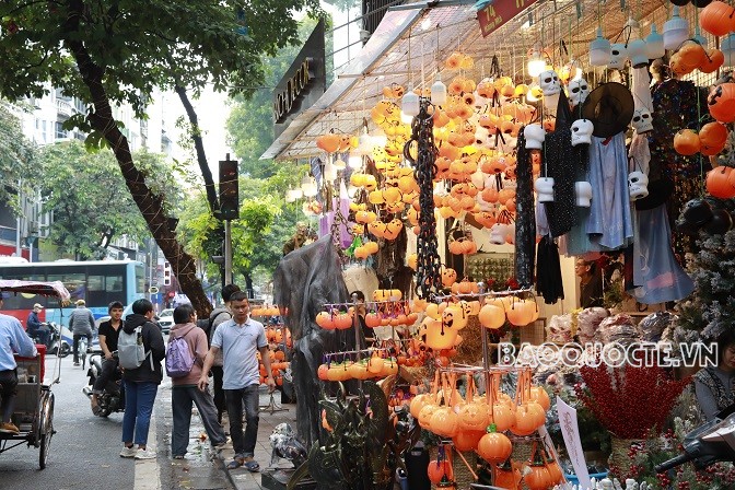 Phố Hàng Mã đón chờ Lễ hội Halloween