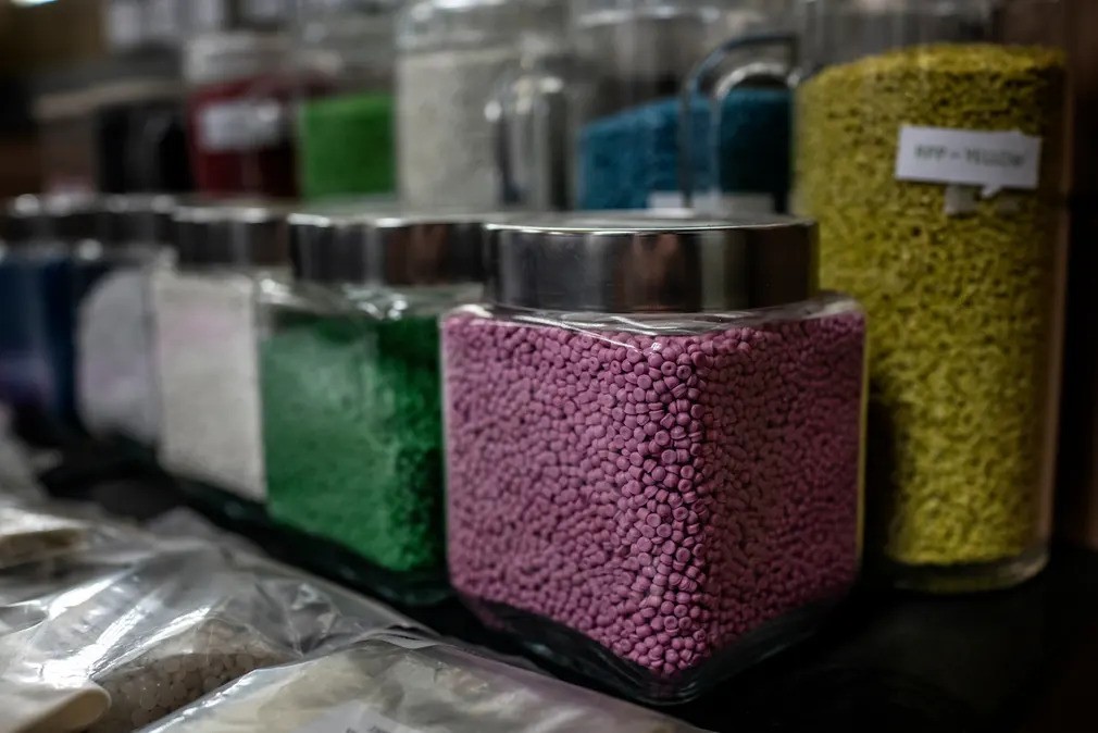 Cuộc sống của những người sống ngoài đống rác của Manila