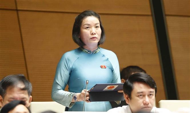 Đại biểu Nguyễn Minh Tâm (Quảng Bình) tham gia thảo luận. Đại biểu Nguyễn Minh Tâm (Quảng Bình) tham gia thảo luận.