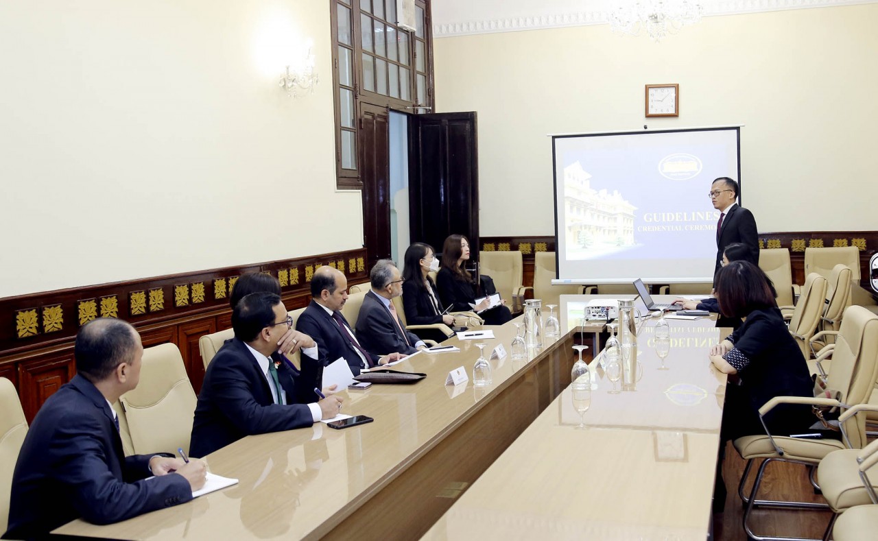 Việt Nam tiếp nhận bản sao Thư ủy nhiệm bổ nhiệm Đại sứ của Tổng thống Ấn Độ