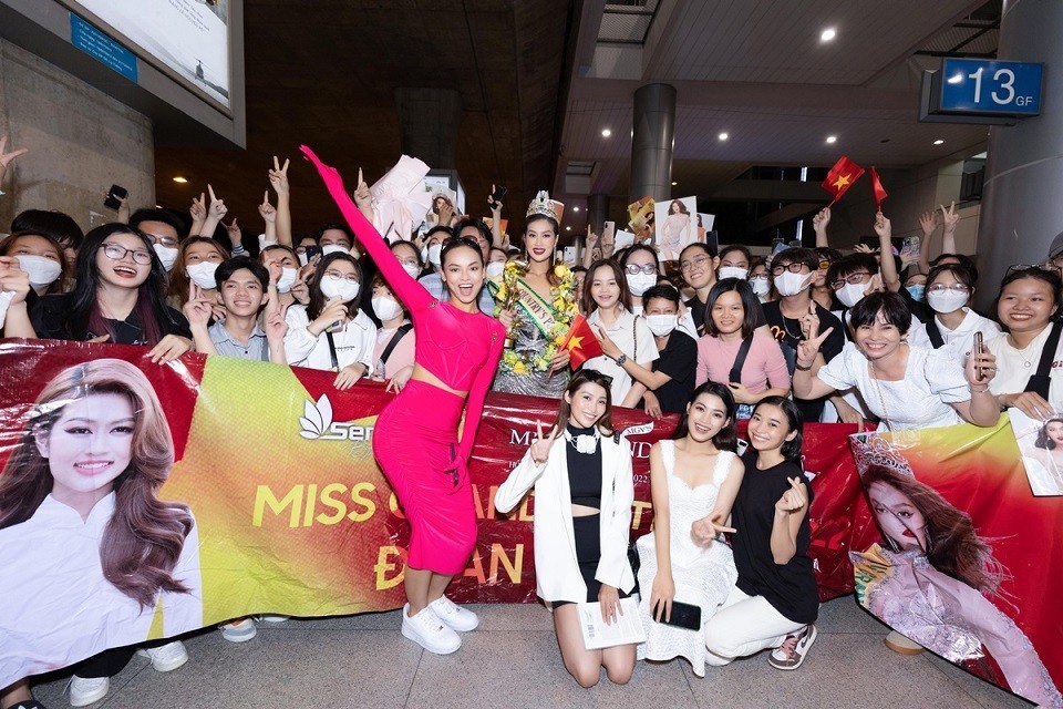 Đoàn Thiên Ân xinh đẹp trở về trong