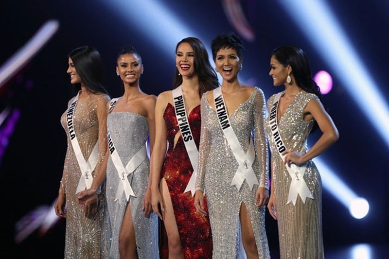 Chủ tịch Miss Universe tự hào xác nhận, H'Hen Niê đạt thành tích Á hậu 3 Hoa hậu Hoàn vũ 2018