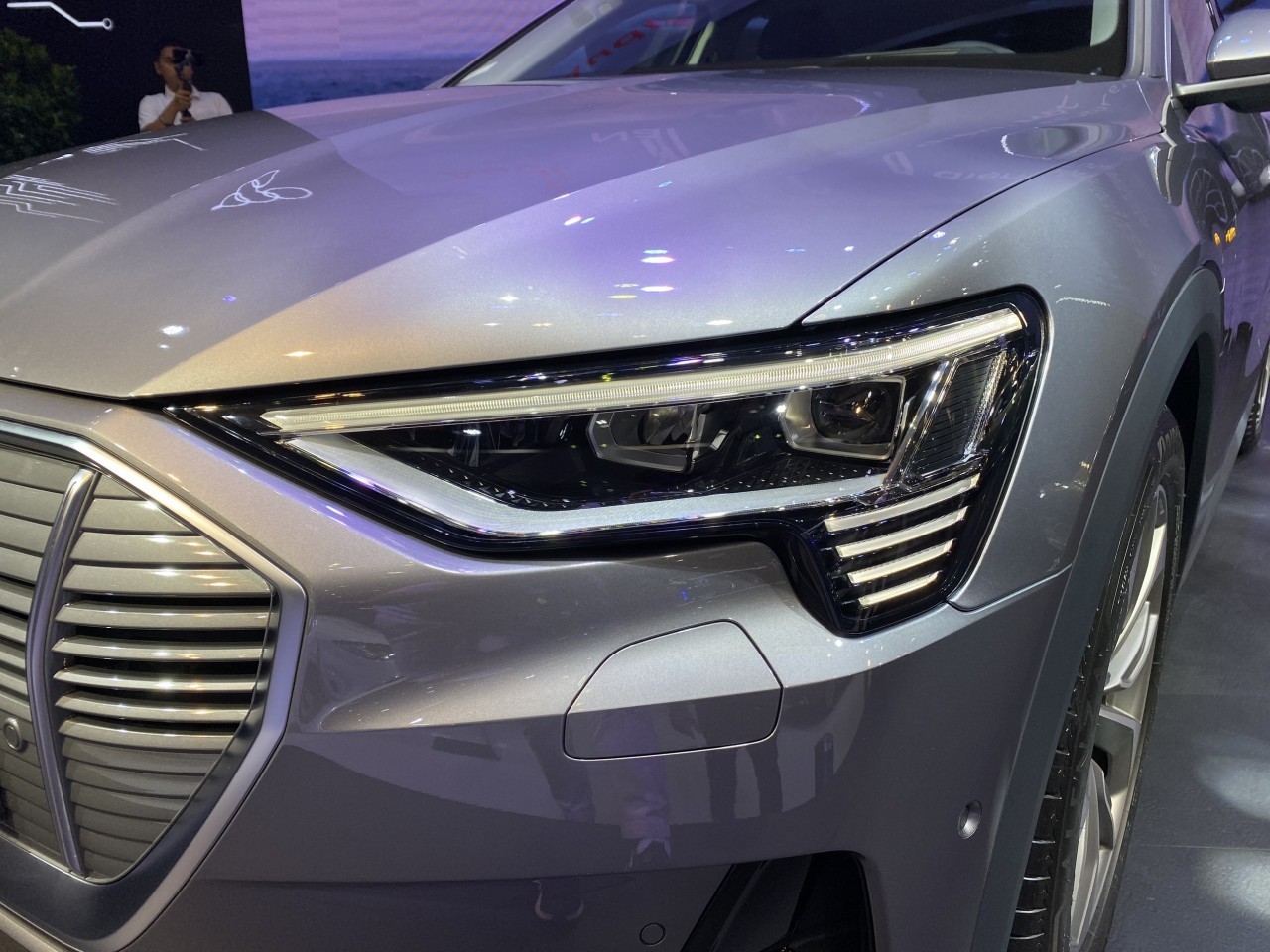 Xe điện Audi e-tron SUV ra mắt tại Việt Nam, giá từ 2,97 tỷ đồng