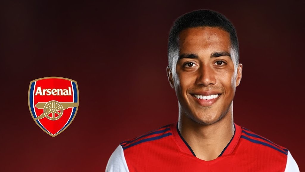 Chuyển nhượng cầu thủ Ngoại hạng Anh ngày 28/10: Youri Tielemans sắp đến Arsenal; Real Madrid muốn có Diogo Dalot; Juventus liên hệ đàm phán Christian
