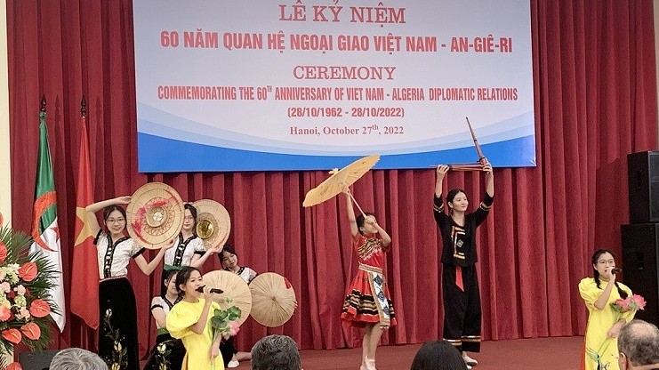 Tình hữu nghị truyền thống Việt Nam-Algeria không ngừng được gìn giữ và vun đắp