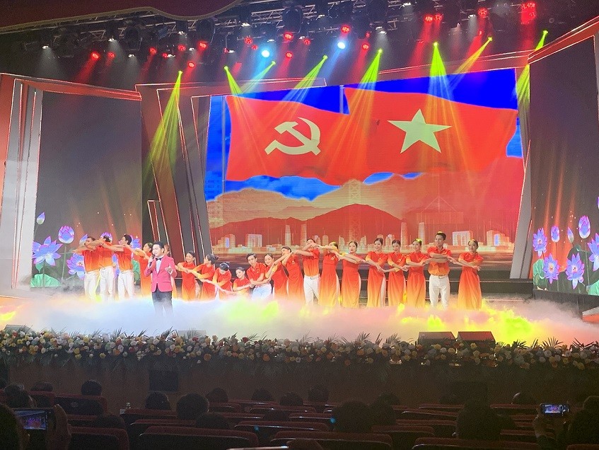 80 tác phẩm được vinh danh Giải báo chí 'Vì sự nghiệp Đại đoàn kết toàn dân tộc' 80 tác phẩm được vinh danh Giải báo chí 'Vì sự nghiệp Đại đoàn kết toàn dân tộc'