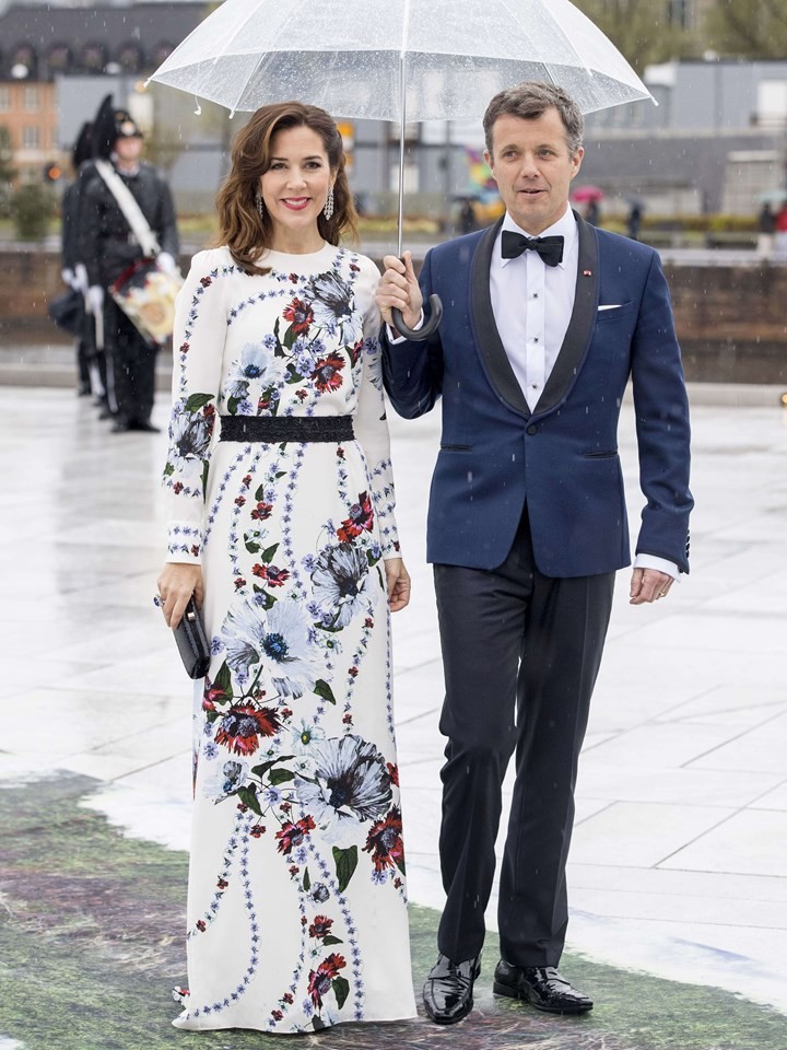 19 bộ trang phục đẹp nhất của Công nương Mary, vợ Thái tử Đan Mạch