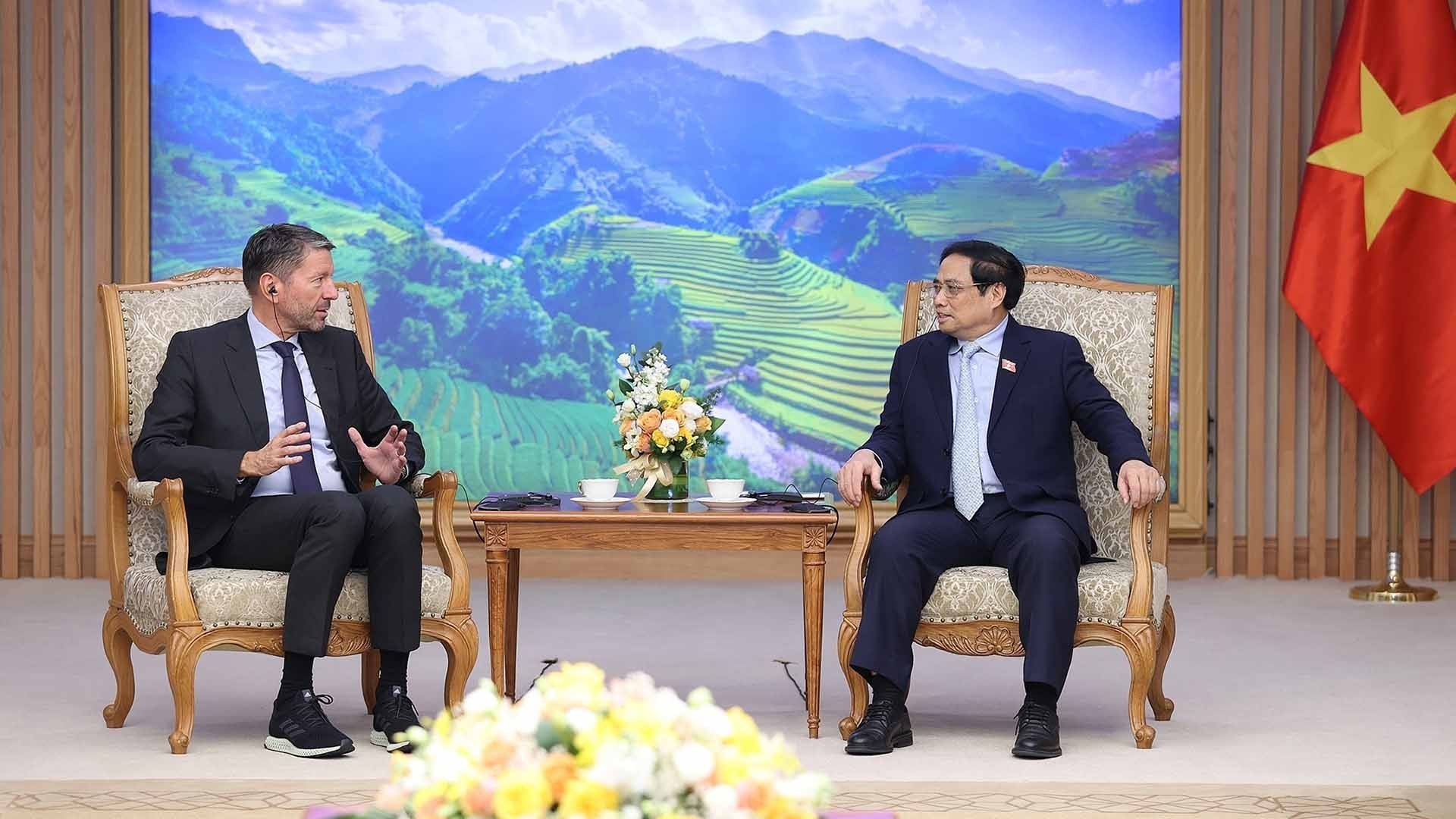 Thủ tướng Phạm Minh Chính tiếp Tổng giám đốc Tập đoàn Adidas