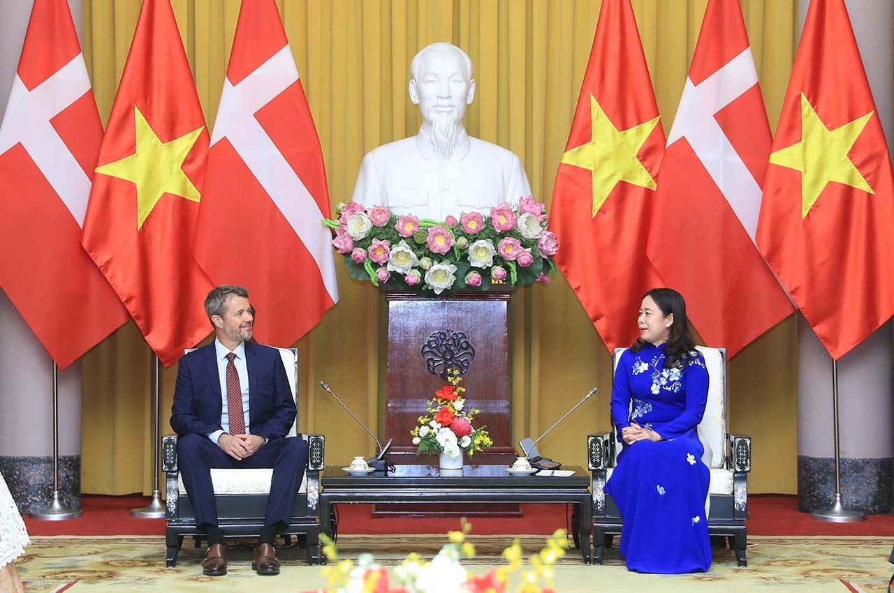 Sáng ngày 1/11, Phó Chủ tịch nước Võ Thị Ánh Xuân đã đón và hội đàm với Thái tử kế vị Đan Mạch Frederik và Công nương Phu nhân Mary Elizabeth.