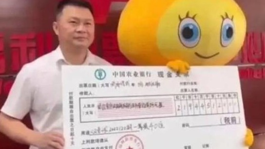 Trung Quốc: Nỗi lo của người đàn ông trúng xổ số trị giá hơn 30 triệu USD