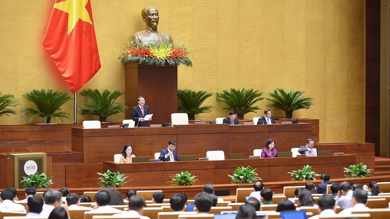 Hôm nay (ngày 2/11), Quốc hội thảo luận các dự án luật: Bảo vệ quyền lợi người tiêu dùng; Giao dịch điện tử và nghe tờ trình về Luật Giá