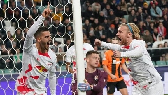 RB Leipzig và AC Milan giành 2 vé cuối cùng vào vòng 1/8 Champions League