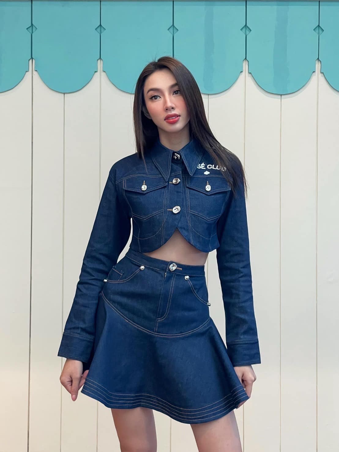 Hoa hậu Nguyễn Thúc Thùy Tiên