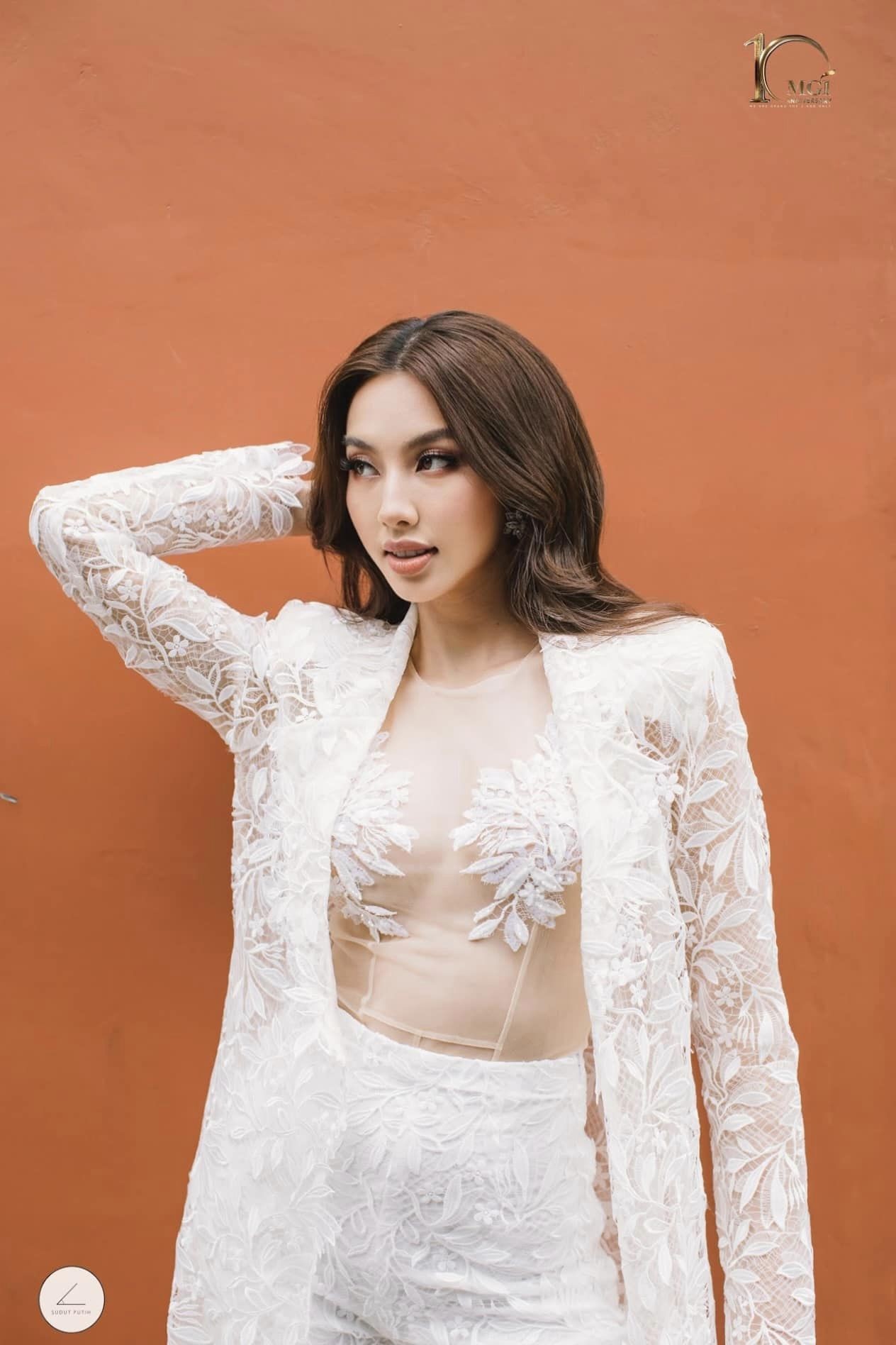 Hoa hậu Nguyễn Thúc Thùy Tiên