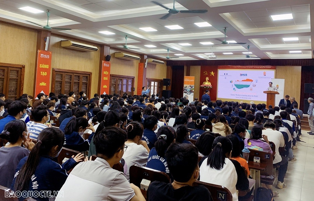 Thành tựu của Budapest qua lăng kính Ngày khoa học Hungary 3/11 tại Việt Nam. (Ảnh: Hạnh Lê)