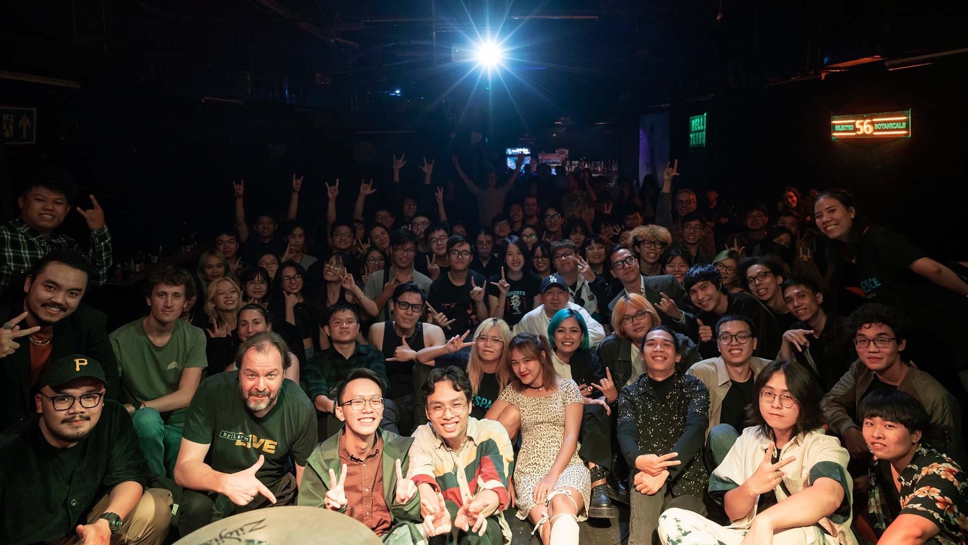 Xuất khẩu nhạc Việt: Điểm đến có còn xa?