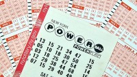 Ngày mai (6/11), Mỹ quay thưởng xổ số độc đắc Powerball có giá trị lớn nhất lịch sử