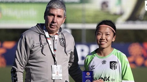 Huỳnh Như ghi 2 bàn thắng cho Lank FC và nhận danh hiệu cầu thủ hay nhất nhất trận đấu