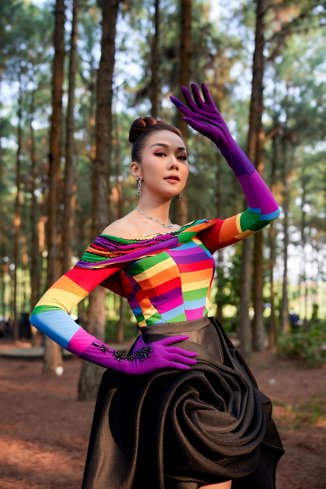 Thanh Hằng thần thái đỉnh cao