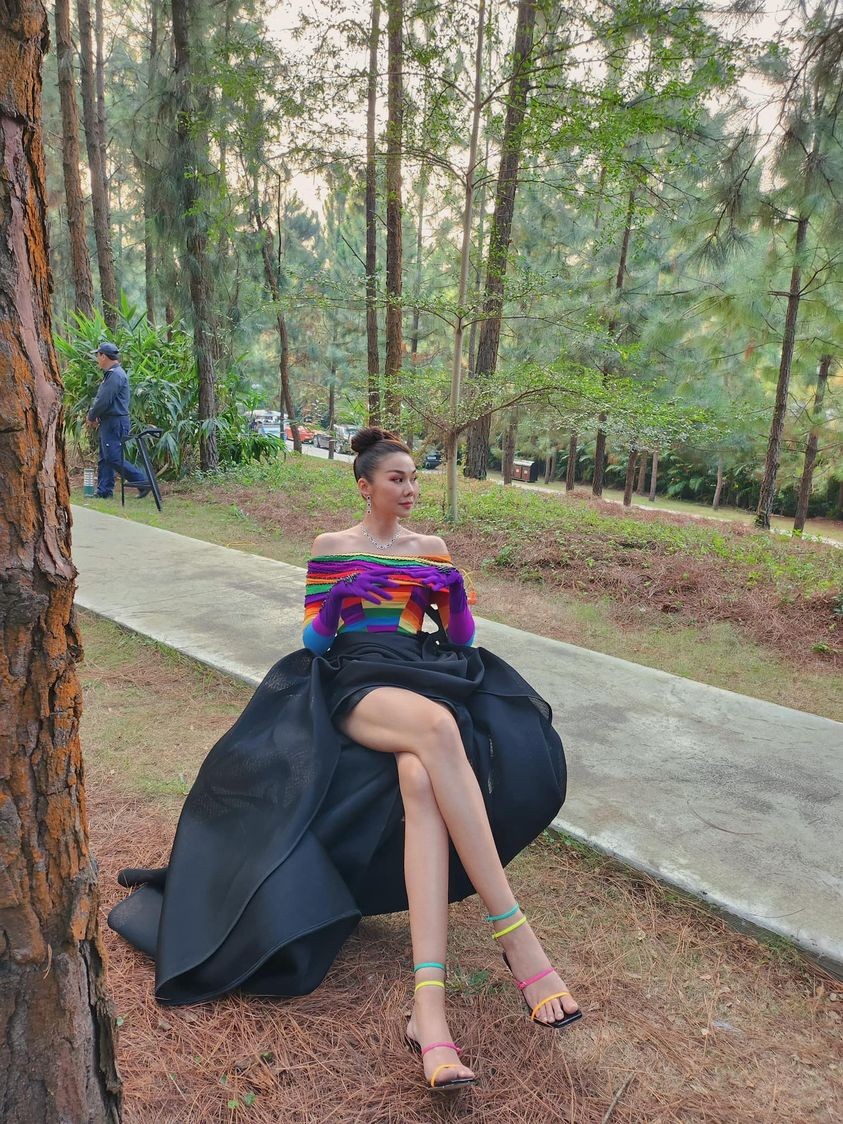 Thanh Hằng thần thái đỉnh cao