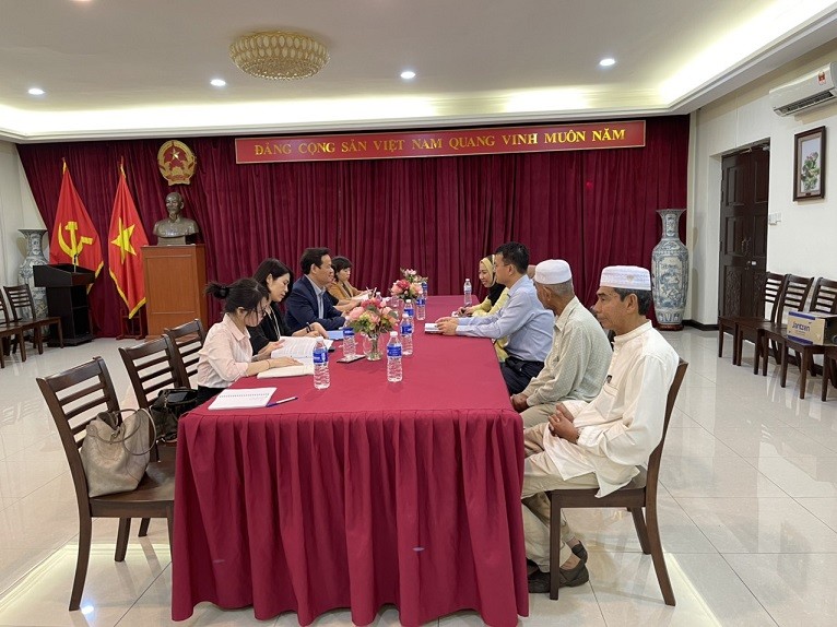 Ủy ban Nhà nước về người Việt Nam ở nước ngoài làm công tác cộng đồng tại Malaysia Ủy ban Nhà nước về người Việt Nam ở nước ngoài làm công tác cộng đồng tại Malaysia