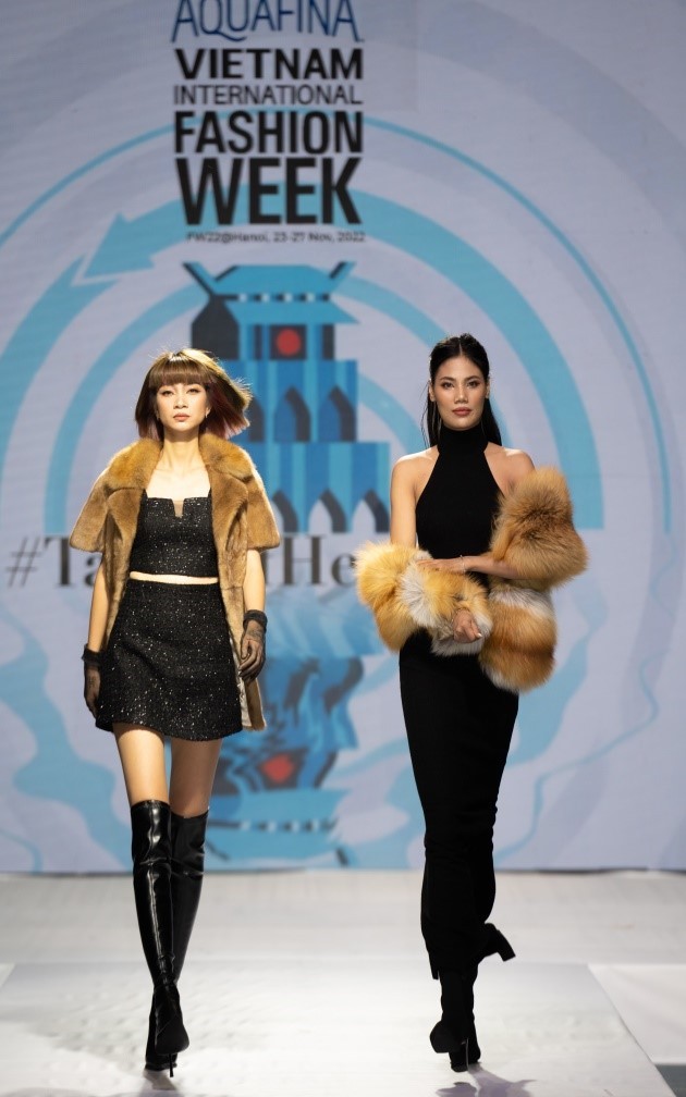 Lựa chọn di sản làm chủ đề Tuần lễ thời trang Quốc tế 2022 Lựa chọn di sản làm chủ đề Tuần lễ thời trang Quốc tế 2022