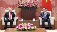 Chủ tịch Quốc hội Vương Đình Huệ tiếp Tổng thư ký Quốc hội và Hội đồng Nhà nước Cuba
