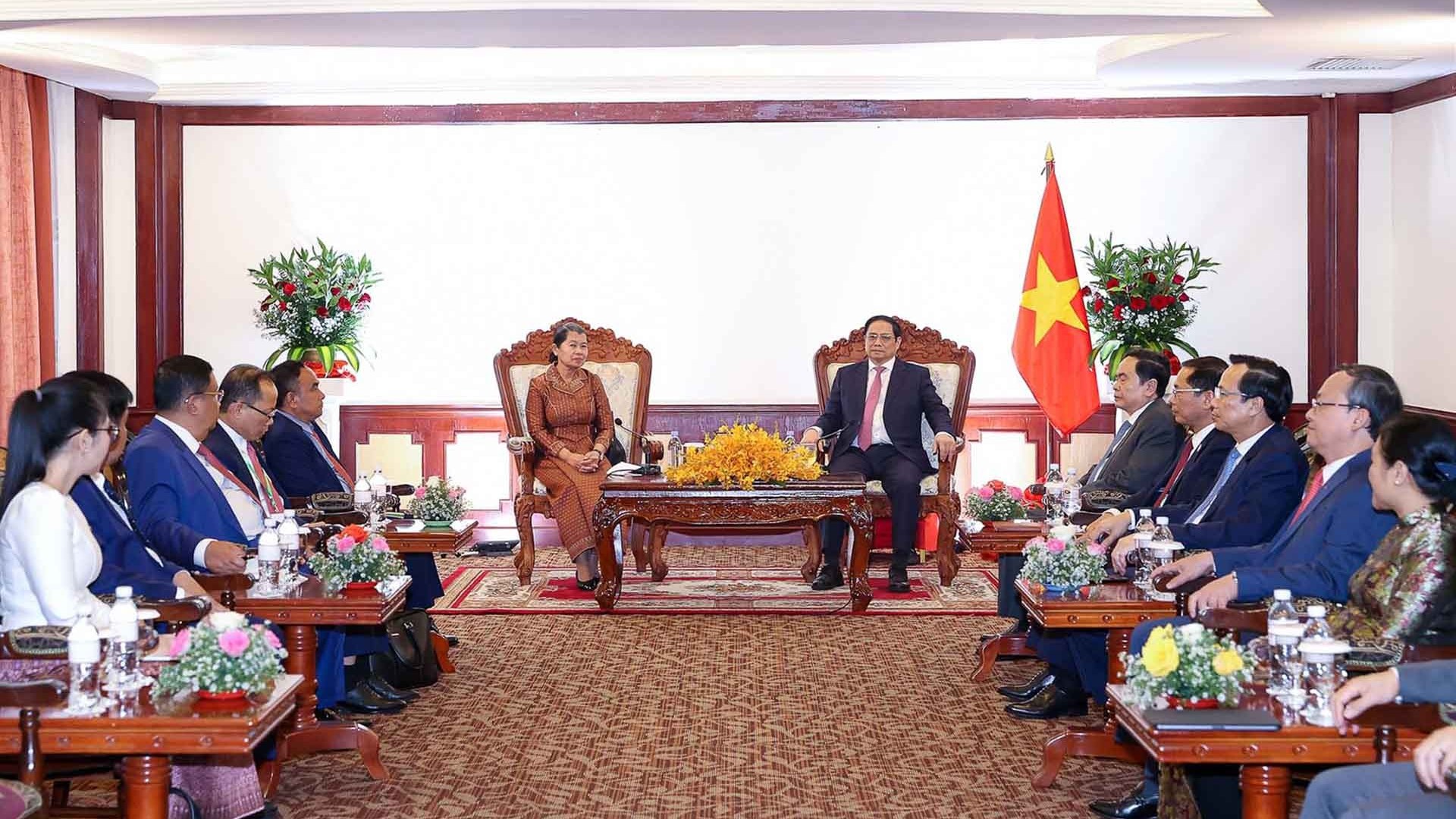 Thủ tướng Phạm Minh Chính tiếp Phó Thủ tướng Campuchia Men Sam An