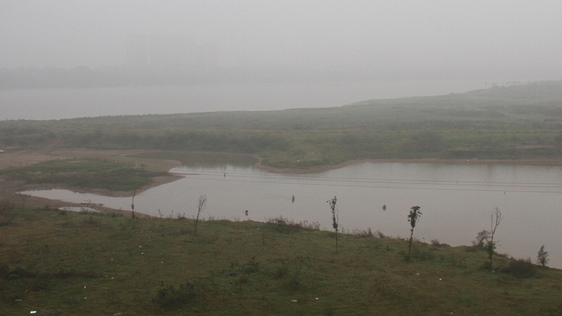 Dự báo thời tiết đêm nay và ngày mai (10-11/11): Hà Nội, Đông Bắc Bộ lạnh về đêm và sáng sớm; Trung Bộ mưa rào rải rác; Nam Bộ ngày nắng