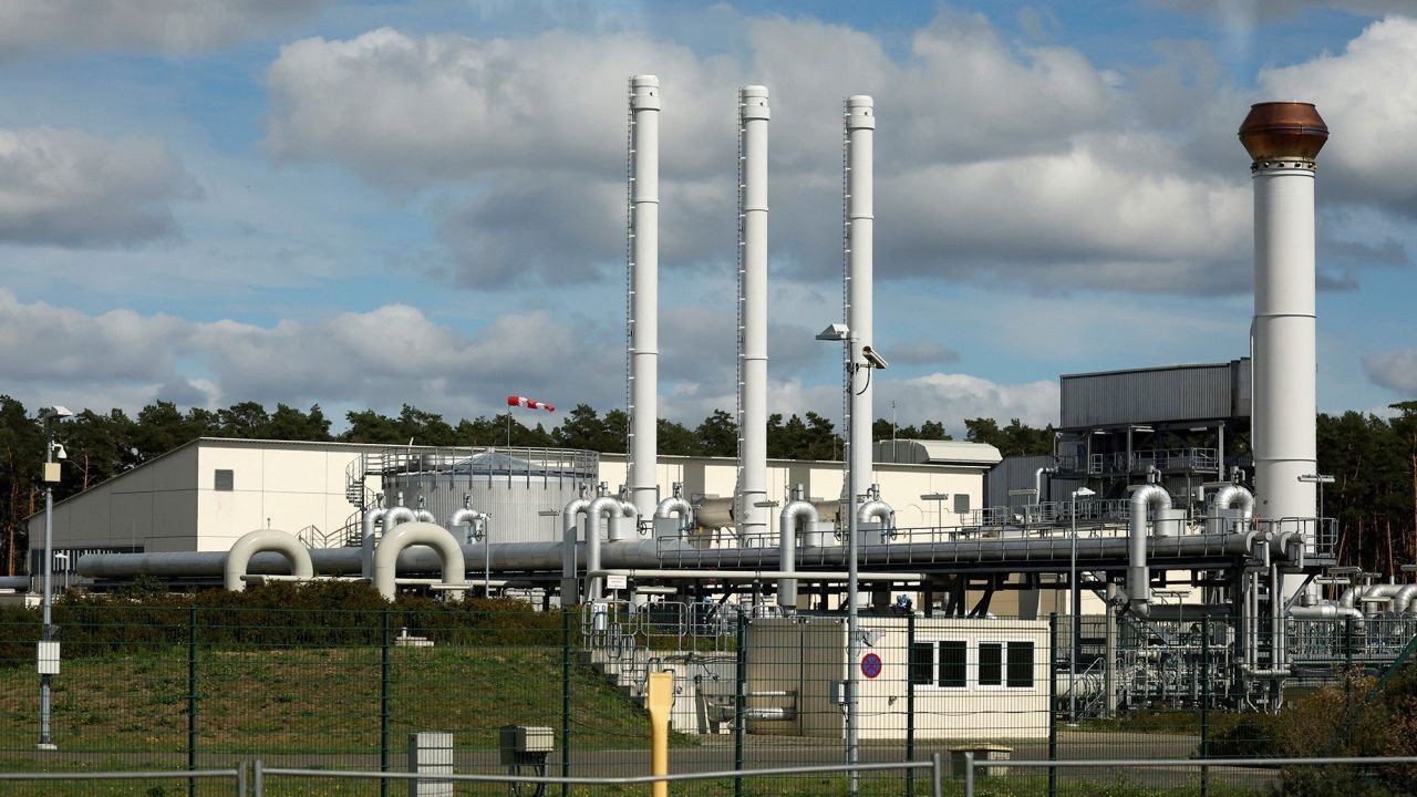 Khủng hoảng năng lượng: OPEC, OPEC+ đặt mục tiêu quan trọng; Đức 'dang tay' hỗ trợ Ukraine Khủng hoảng năng lượng: OPEC, OPEC+ đặt mục tiêu quan trọng; Đức 'dang tay' hỗ trợ Ukraine