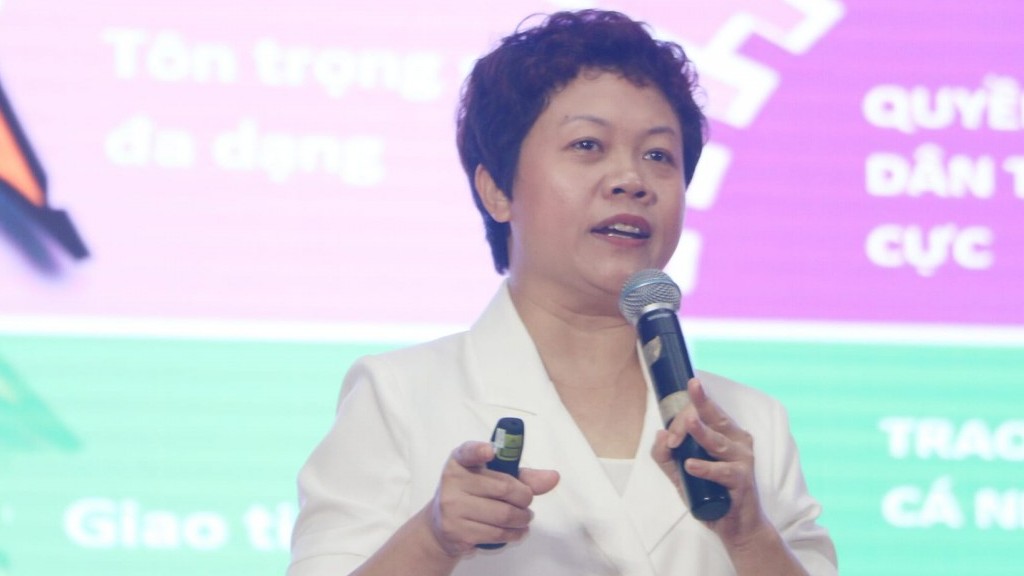 PGS. TS. Chu Cẩm Thơ: Ngoài việc tăng lương, cần phải cải tổ để giảm sức lao động của giáo viên