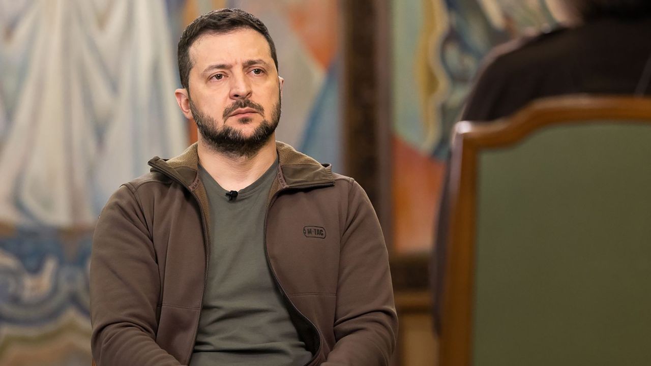 (11.11) Tổng thống Ukraine Volodymyr Zelensky trong buổi trả lời phỏng vấn CNN ngày 9/11. (Nguồn: CNN) (11.11) Tổng thống Ukraine Volodymyr Zelensky trong buổi trả lời phỏng vấn CNN ngày 9/11. (Nguồn: CNN)