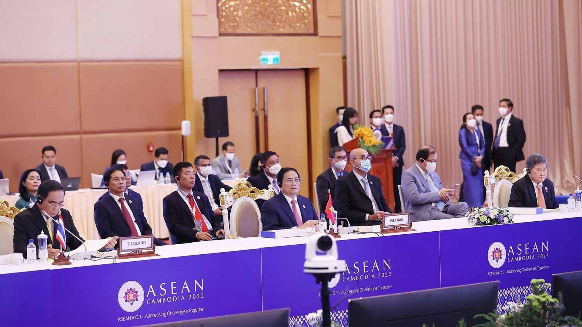 Hội nghị cấp cao ASEAN lần thứ 40: Vì một Cộng đồng ASEAN đoàn kết và tự cường