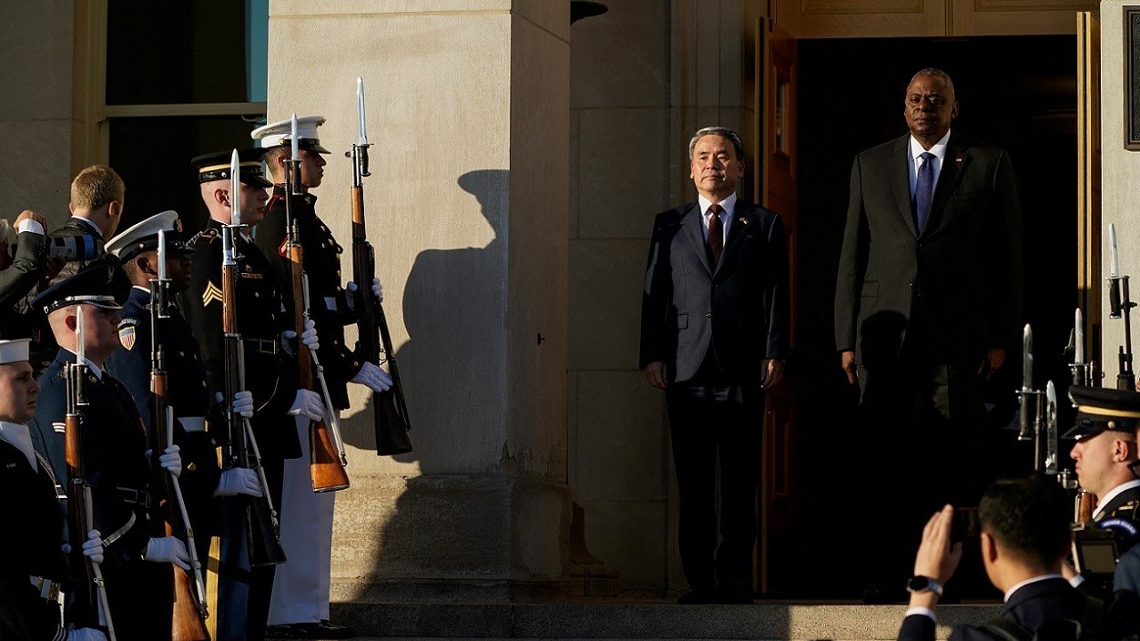 Mỹ 'chốt' mua đạn pháo của Hàn Quốc để cung cấp cho Ukraine