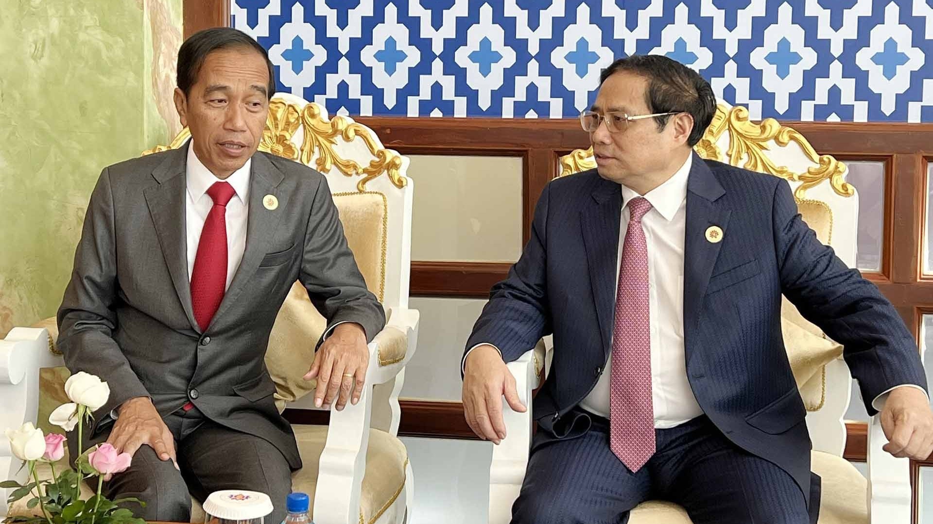 Thủ tướng Phạm Minh Chính gặp Tổng thống Indonesia Joko Widodo