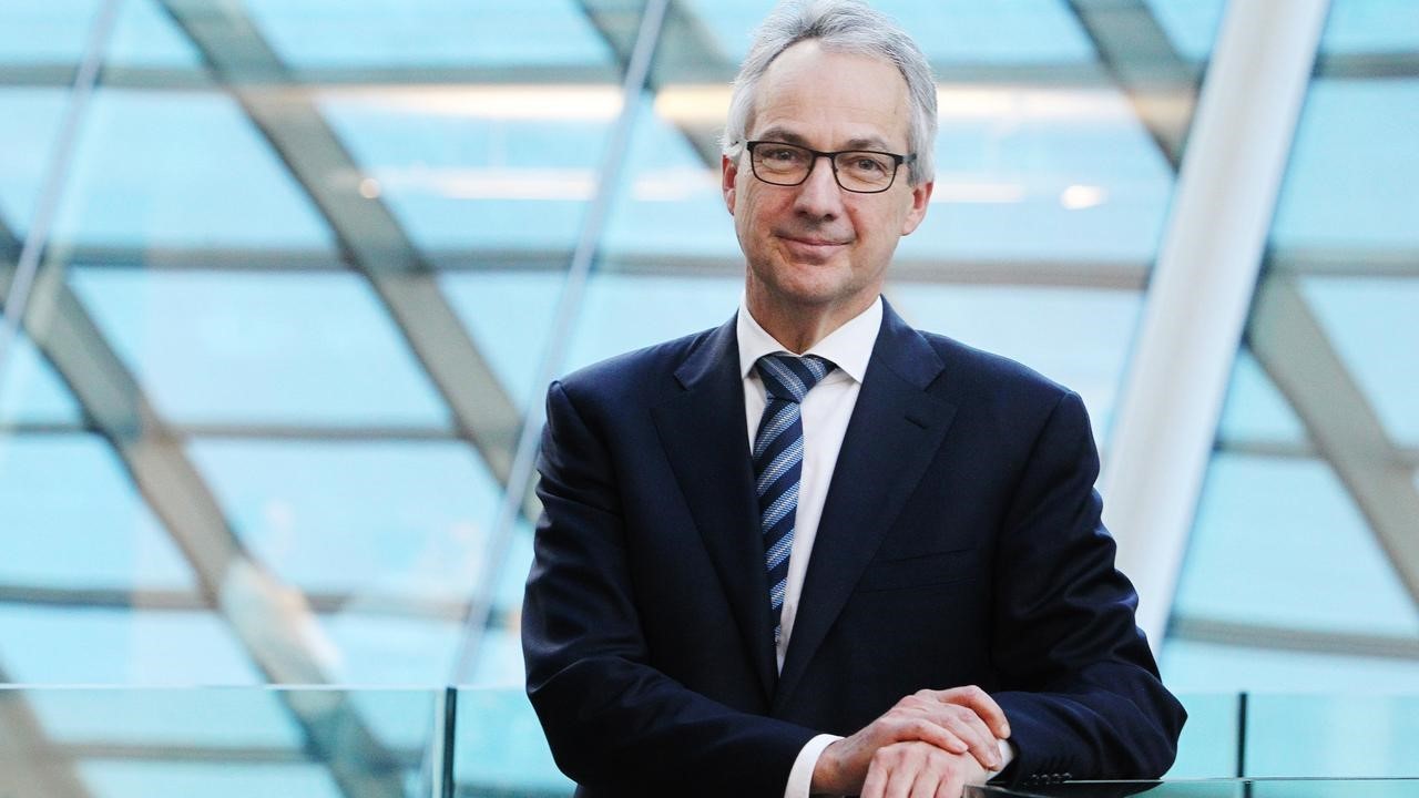 Thủ tướng Australia Anthony Albanese ngày 12/11 chính thức bổ nhiệm ông Nicholas Moore, cựu giám đốc điều hành Ngân hàng Macquarie, làm đặc phái viên về Đông Nam Á của Australia. (Nguồn: The Australian) Thủ tướng Australia Anthony Albanese ngày 12/11 chính thức bổ nhiệm ông Nicholas Moore, cựu giám đốc điều hành Ngân hàng Macquarie, làm đặc phái viên về Đông Nam Á của Australia. (Nguồn: The Australian)