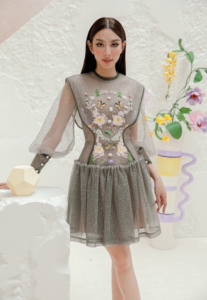 Hoa hậu Thùy Tiên