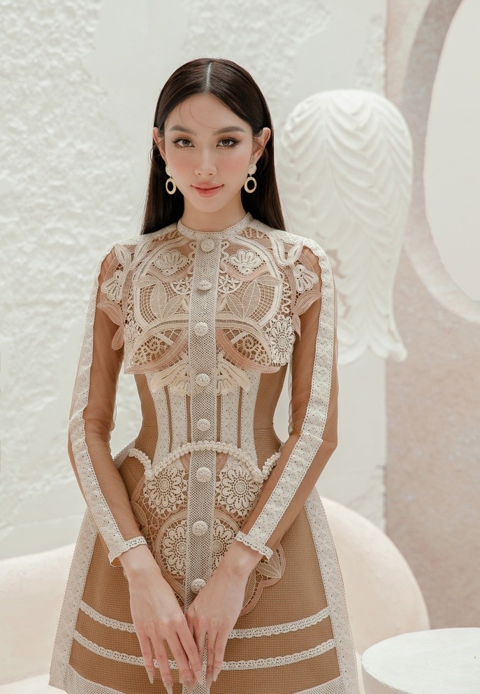 Hoa hậu Thùy Tiên