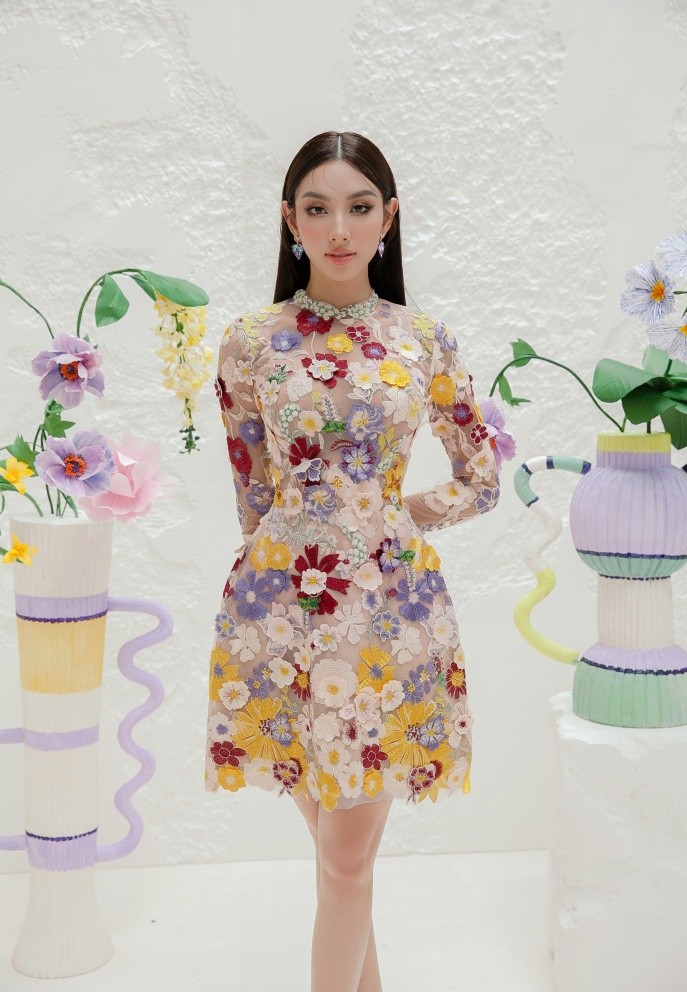 Hoa hậu Thùy Tiên